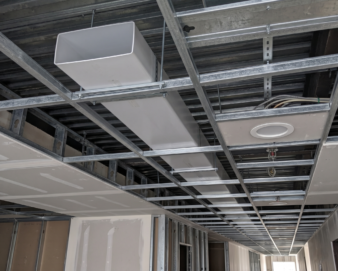 Where to Put Ventilation Ducting? How Flat Ventilation Systems Save Centimeters in Low Drop Ceilings